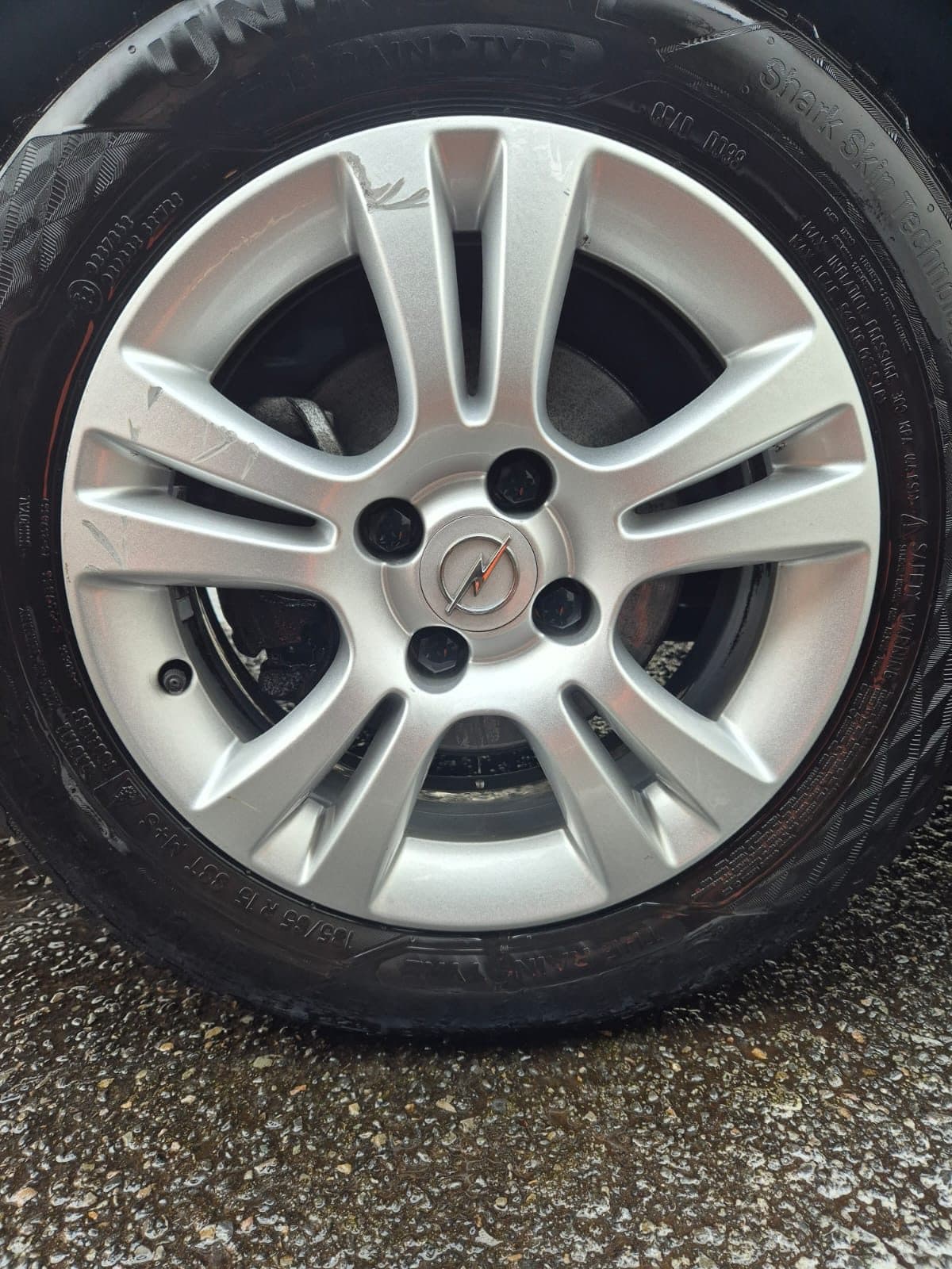 Après - Nettoyage jante encrassée et rouillée