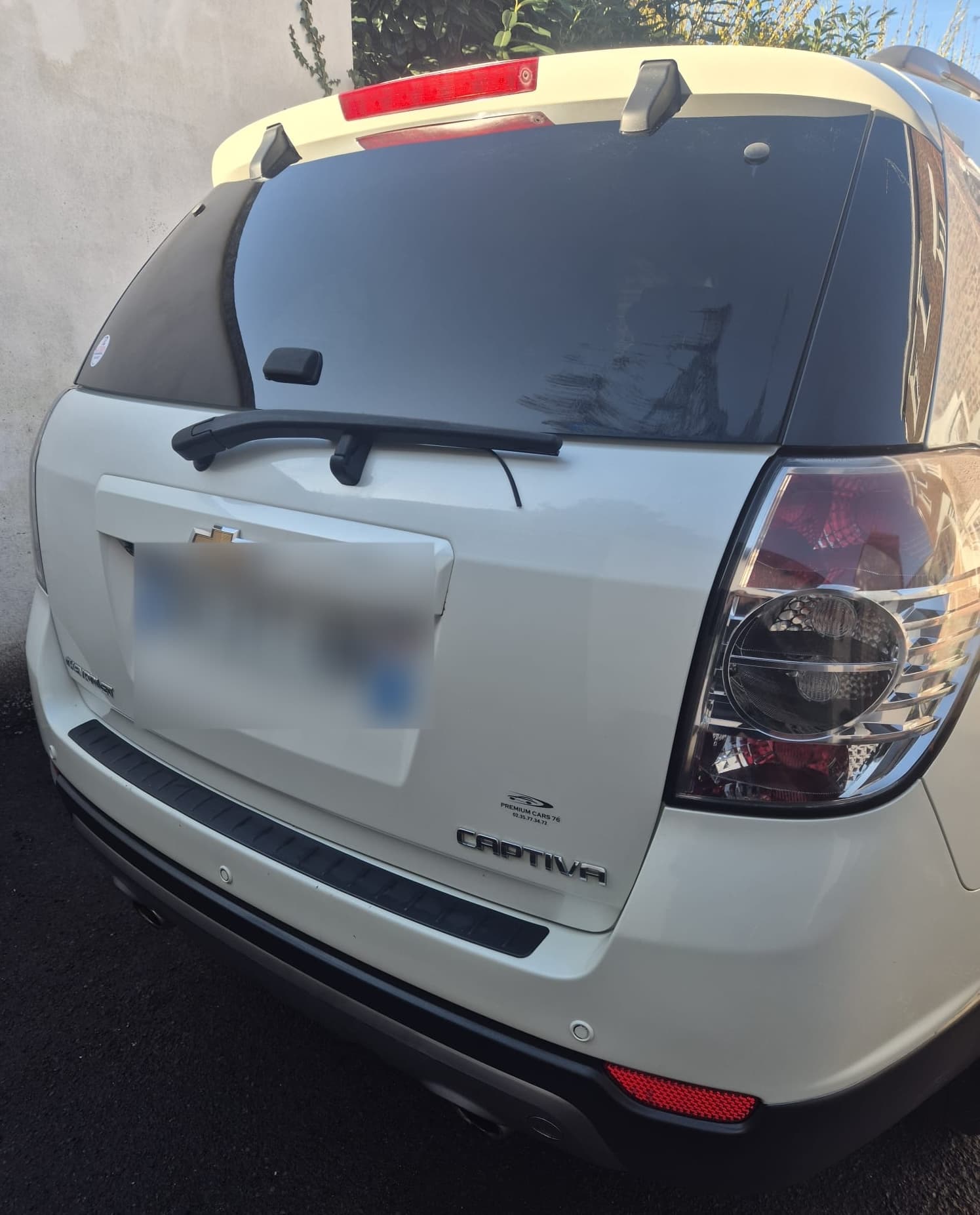 Après - Lavage extérieur Chevrolet Captiva blanc
